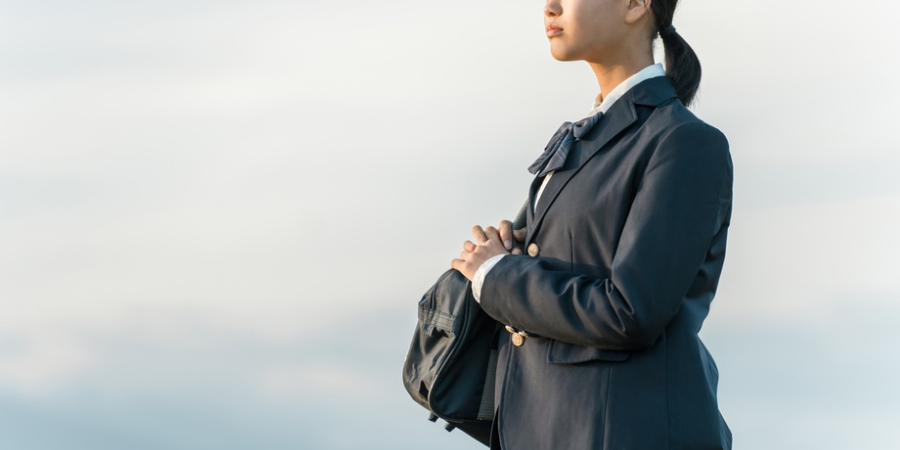 再度決意をする女子生徒
